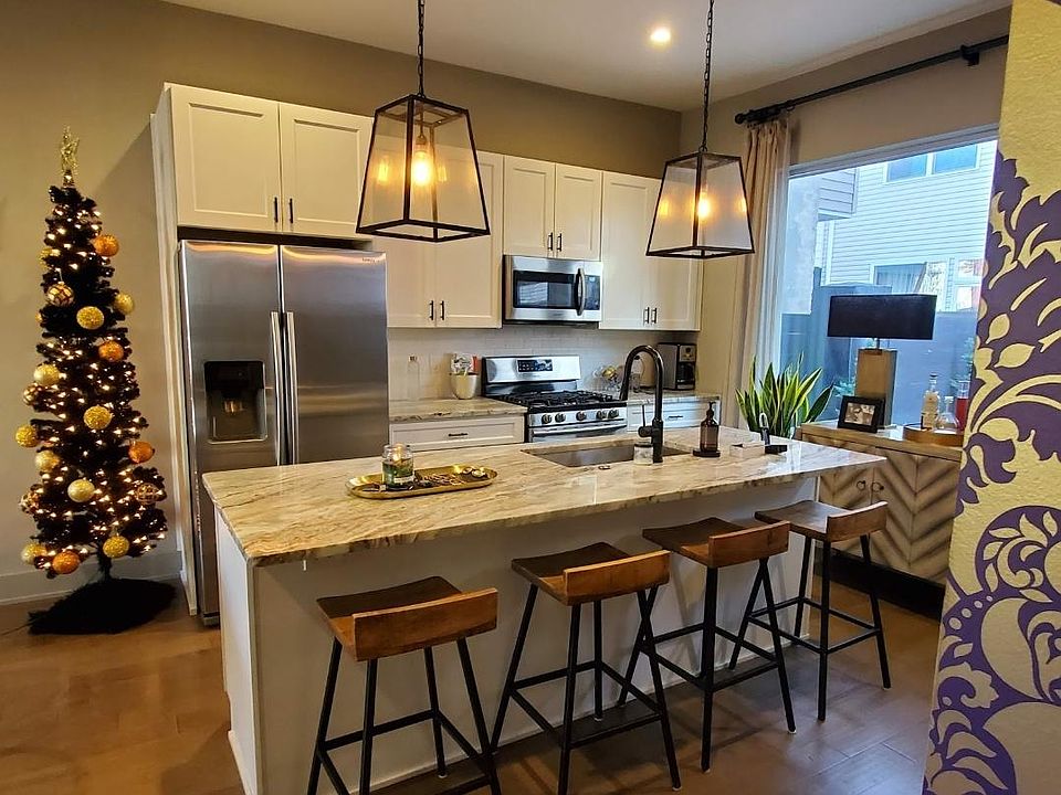 1st image of 2716 W Cabot St #1