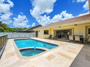 5948 NW 48th Ct, Pompano Beach, FL 33067
