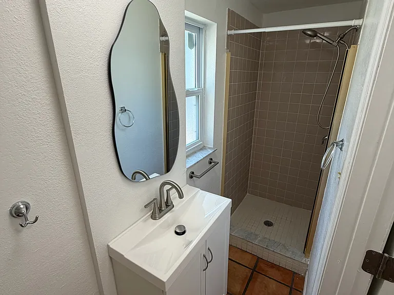 3126 W Harbor View Ave — Photo 19