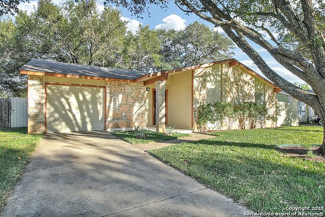 1st image of 5922 Cliff Trail Dr
