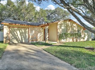 5922 Cliff Trail Dr, San Antonio, TX 78250