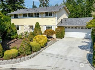 17132 NE 23rd Pl, Bellevue, WA 98008