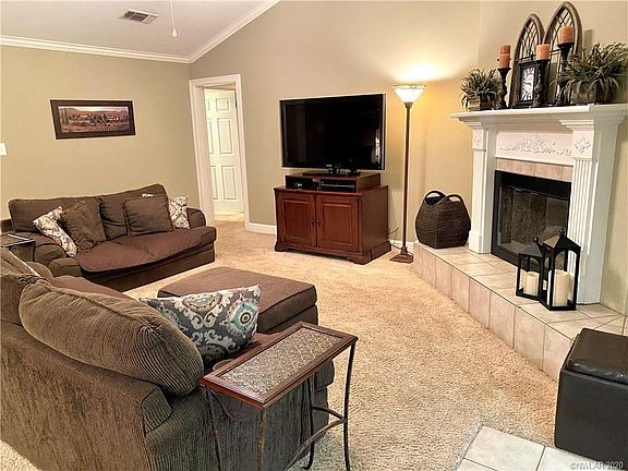 3rd image of 3606 Shadow Wood Dr