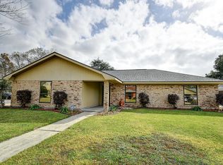 114 Swan Cir, Lafayette, LA 70508