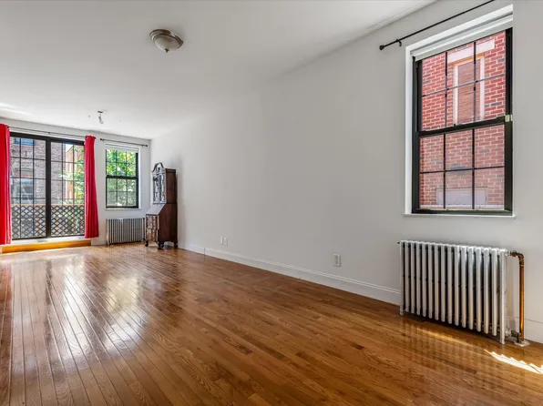 26-19 14th Place image 7 of 33