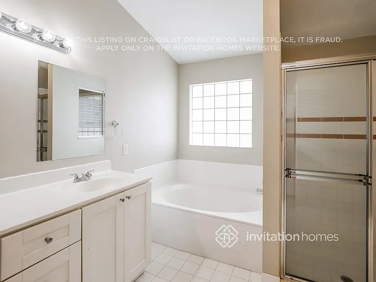 16594 NW 7th St — Photo 10