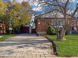 87 Vauxhall Dr, Toronto, ON M1P 1R1