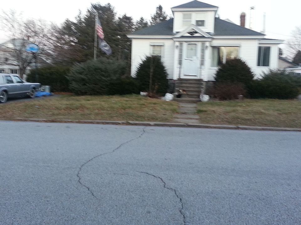 1st image of 193 Reed St