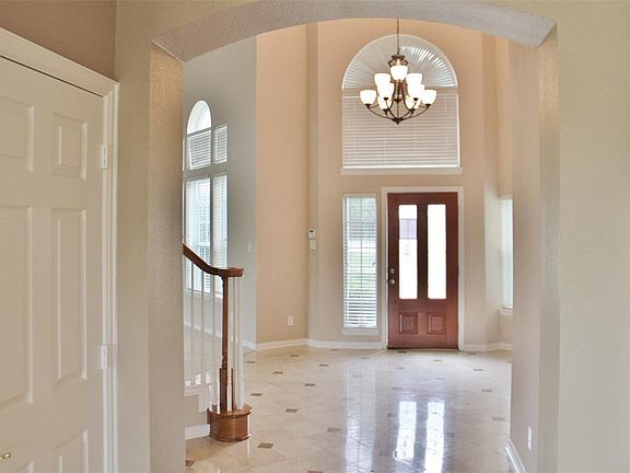 4th image of 310 Spyglass Dr