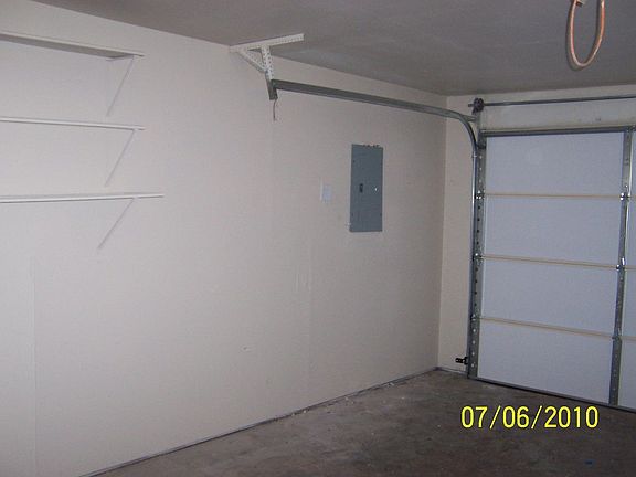 3rd image of 1241 Willow Glen Dr