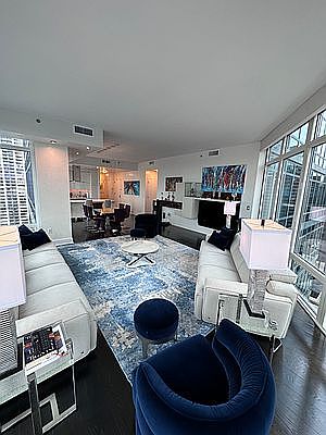 4th image of 207 E 57th St APT 30A