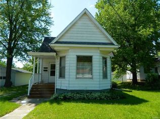 414 W Fairground Ave, Hillsboro, IL 62049