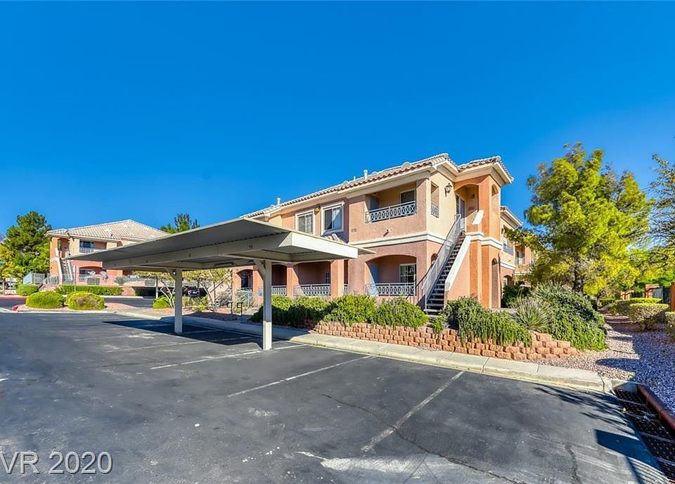 Parking spot- car port