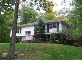 547 Shirley Ave, Franklin Lakes, NJ 07417