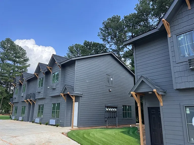 5927 E Highway 80