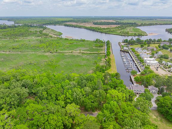 4th image of 800 Silk Hope Dr