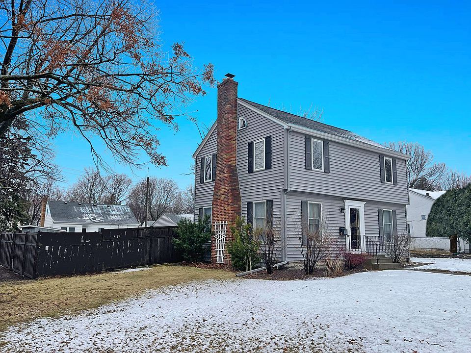 1st image of 632 Nebraska Ave E