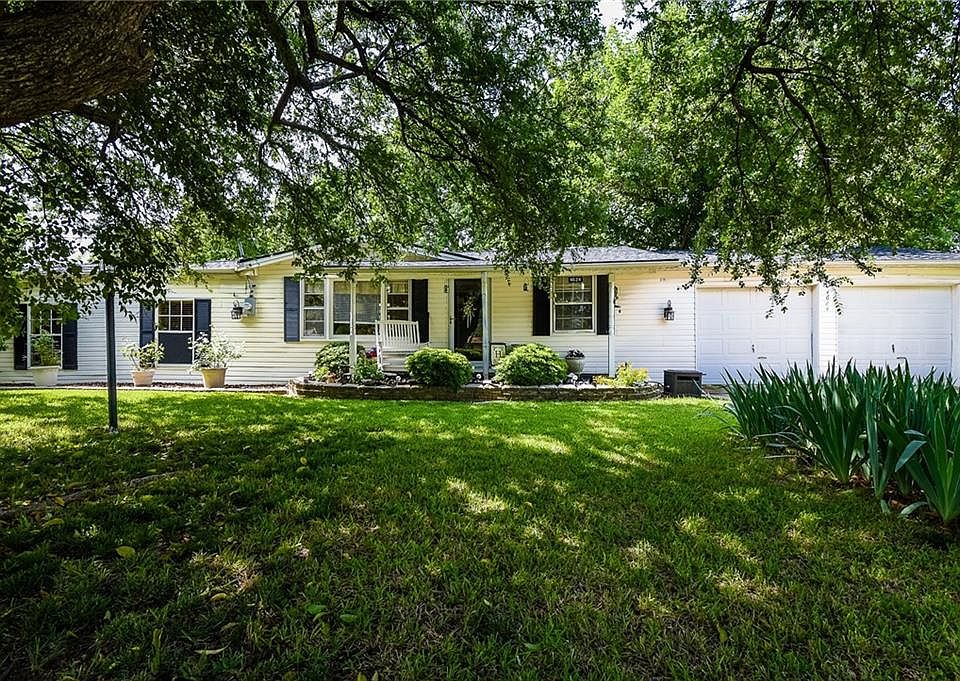 1st image of 4624 W Lake Highlands Dr