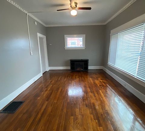 5th image of 844 12th St NW