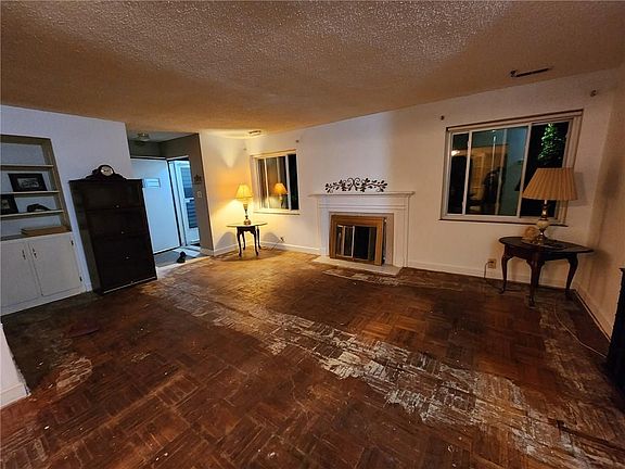 3rd image of 4431 N Askew Ave
