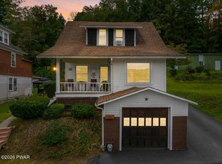 1242 Overlook Ave, Honesdale, PA 18431