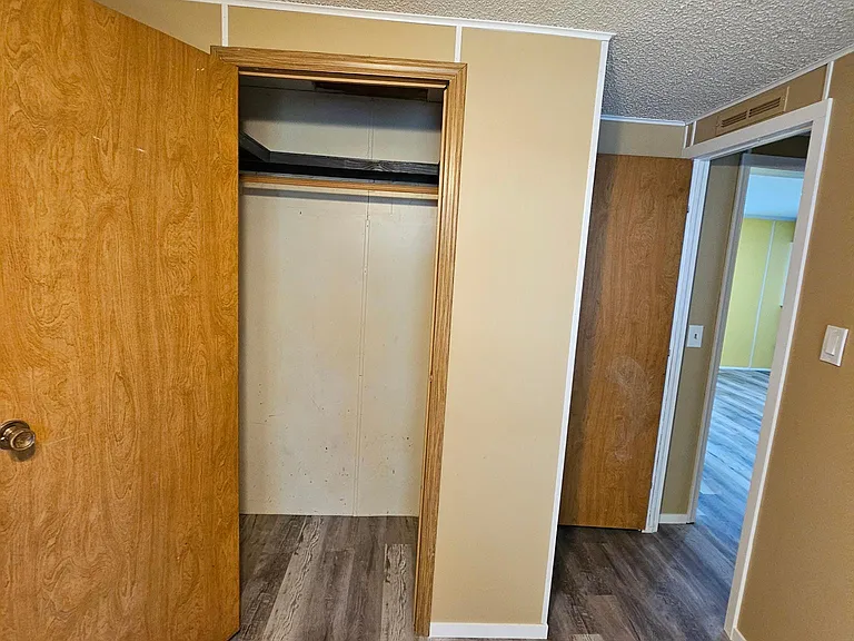 1256 Hawk Ave — Photo 14