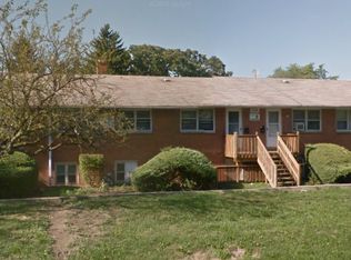 1736 21st St APT 5, Zion, IL 60099