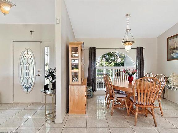4th image of 324 Glen Mar Cir