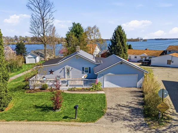 12176 Bright St NE, Millersport, OH 43046