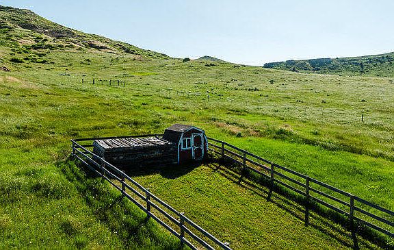 5th image of 521 Cat Creek Rd