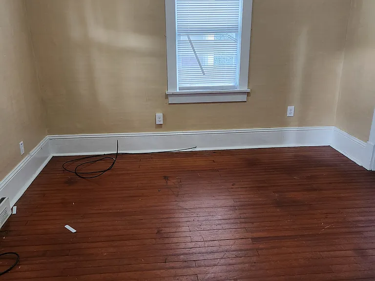 626 W Piedmont St — Photo 5