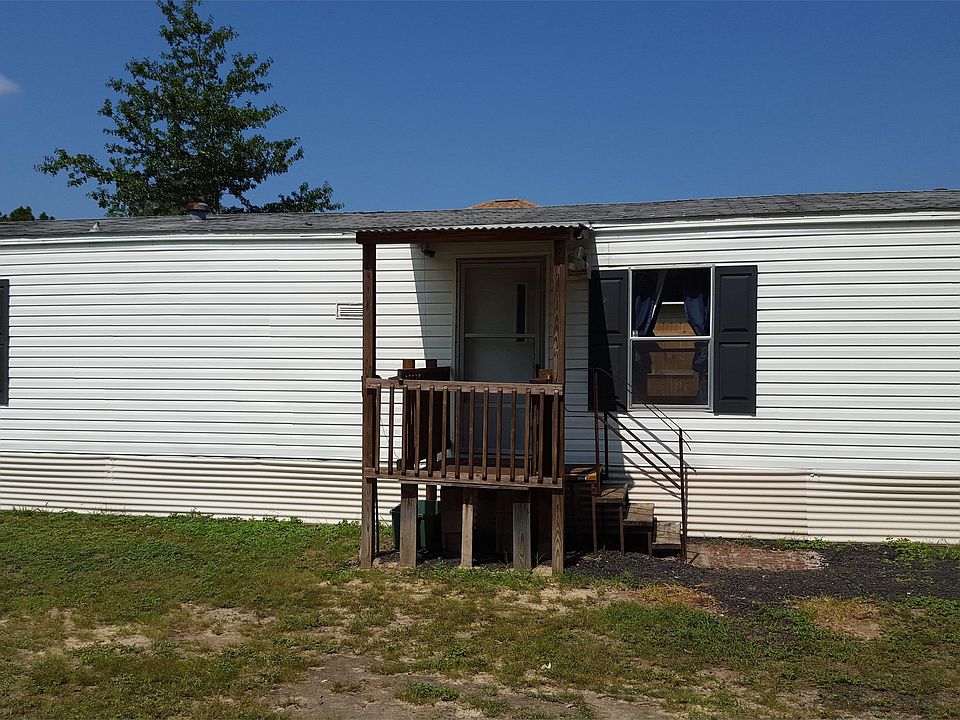 2nd image of 2892 Shoffner Ave