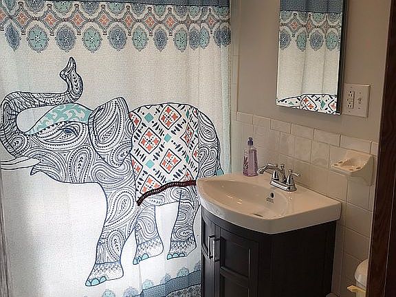 Guest bath