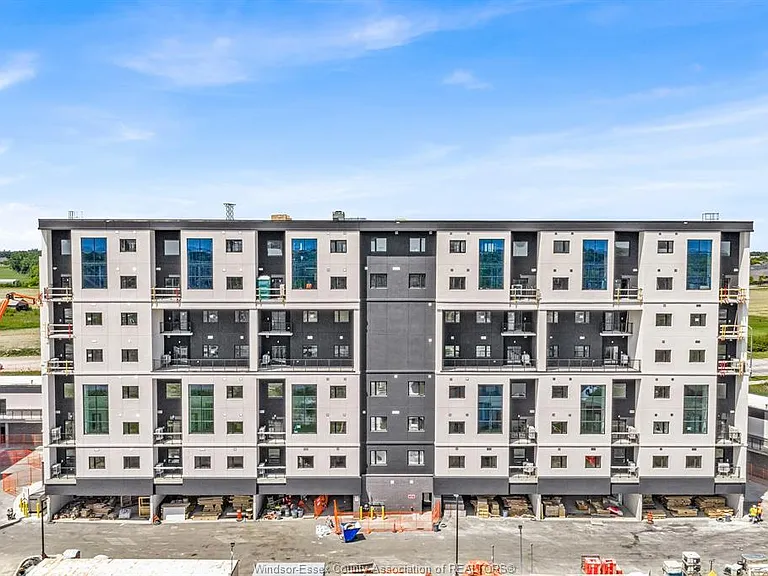4400 Laurier Pkwy #273 — Photo 3