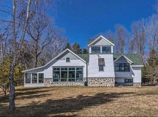 175 Silver Beach Rd, Cedar Grove, WI 53013