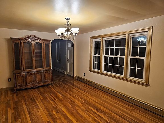 5th image of 485 Central St