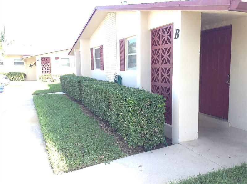 1st image of 2980 Crosley Dr E APT B