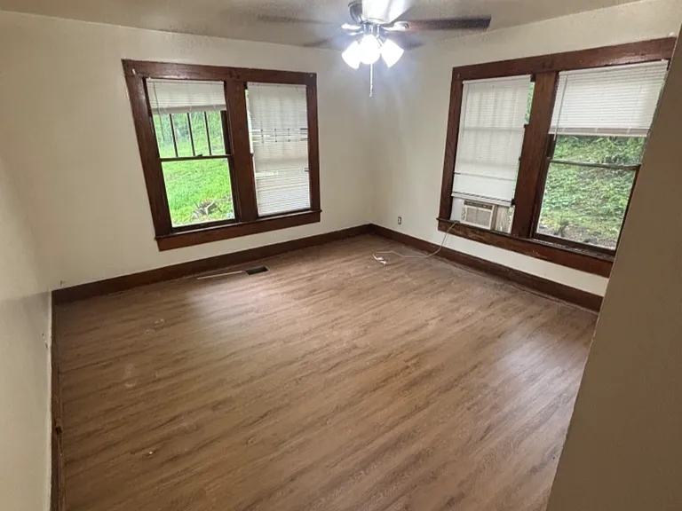 3515 Carver Ave SW — Photo 19