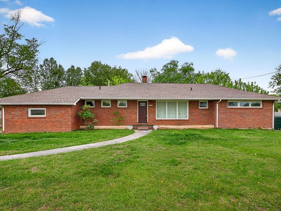 1st image of 407 Sunset Dr