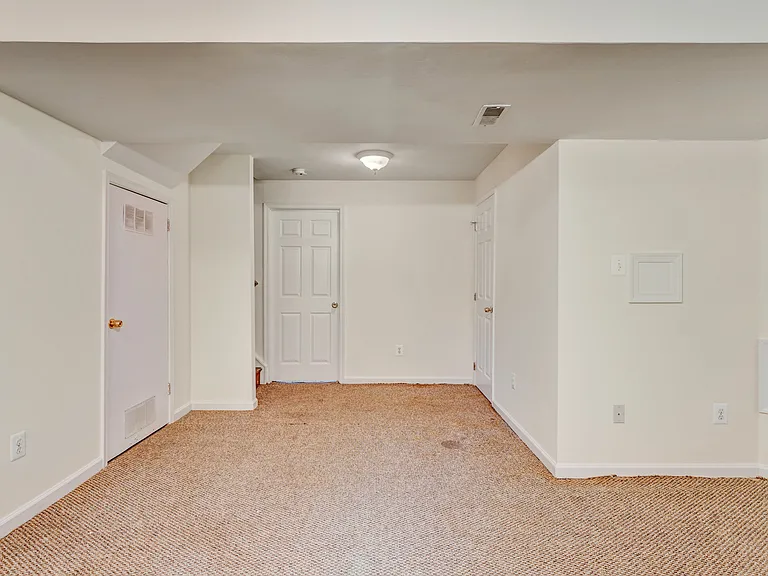 6423 Katherine Ann Ln — Photo 30