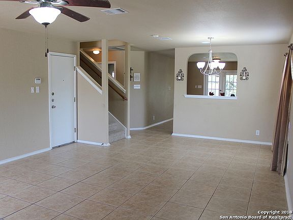 3rd image of 1046 Daffodil Way