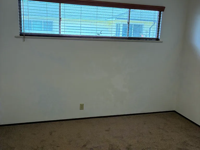 54 N Dunning St — Photo 6