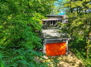 2 S Merrivale Ave, Beverly Shores, IN 46301