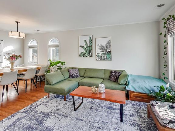 2nd image of 3442 N Damen Ave #3