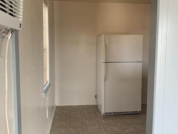 3rd image of 5701 Lockwood Dr #57-26