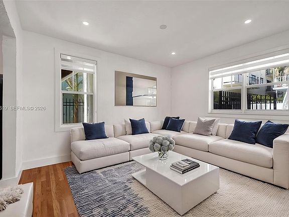 5th image of 935 Meridian Ave #2