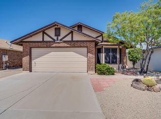 8716 W Greenbrian Dr, Peoria, AZ 85382