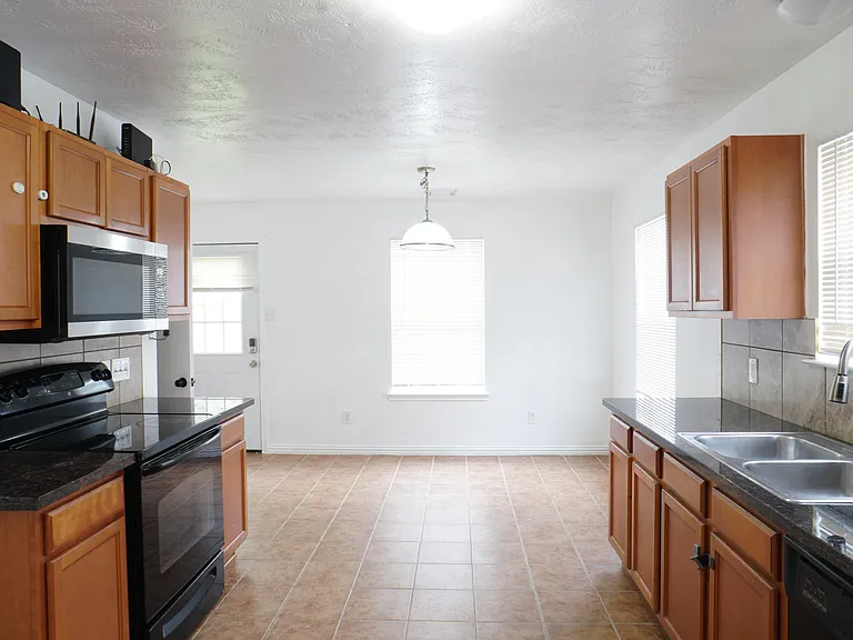 4403 Sprangletop Ave — Photo 7