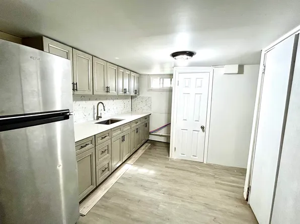 19 Oakdale Road image 11 of 33