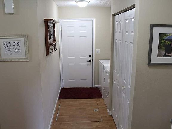 5th image of 231 W Hill St